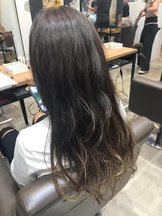 ロング カラー 井上 舞のヘアスタイル
