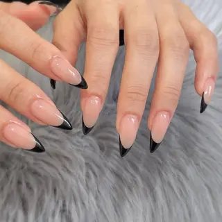 ネイル RICO NAIL所属・RICO Nail パーツつけ放題🌈のネイルデザイン