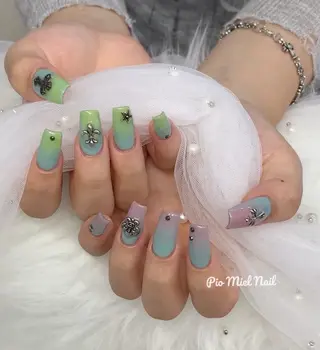 ネイル HANA 長さだしのネイルデザイン