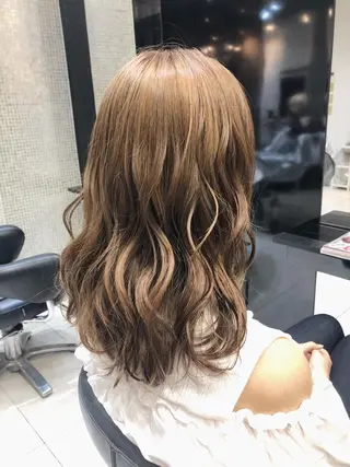 ロング カラー 女性リピ90%🍨 🩷佐藤みずきのヘアスタイル
