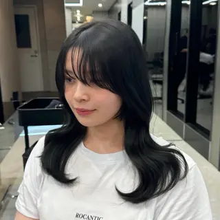 セミロング カラー HARUKI MINATO Japan SENDAI所属・🌈【透明感・韓国 ヘア】がっきー🌈のヘアスタイル