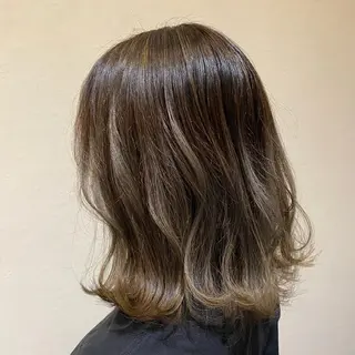 ミディアム カラー runa ショート/ボブのヘアスタイル