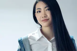 ロング 井上 涼花のヘアスタイル