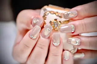 ネイル ママリンド　志村坂上店所属・しみ えんのネイルデザイン