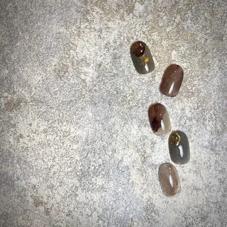 ネイル NINEnami ニュアンスネイルのネイルデザイン