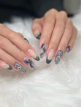 ネイル Revia所属・Revia おおだちあやなのネイルデザイン