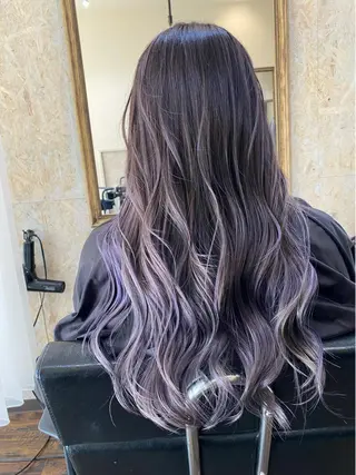 ロング カラー Tsuyoki .のヘアスタイル