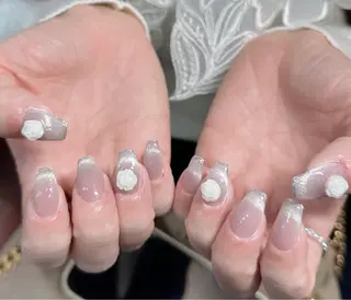 ネイル LAVISH nanamiのネイルデザイン