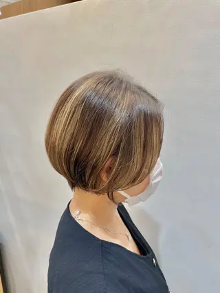 ショート シノハラ ガクト ショート/白髪ぼかしのヘアスタイル