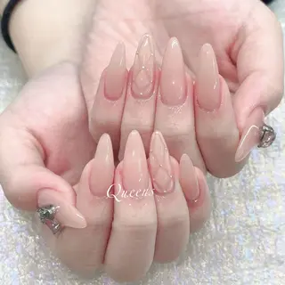 ネイル Queens 榊 まおのネイルデザイン