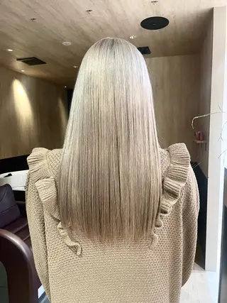 ロング カラー うる艶レイヤーカット hinakoのヘアスタイル