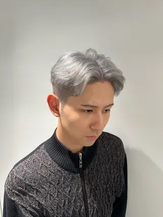 ショート カラー メンズ 金丸 尚五のヘアスタイル