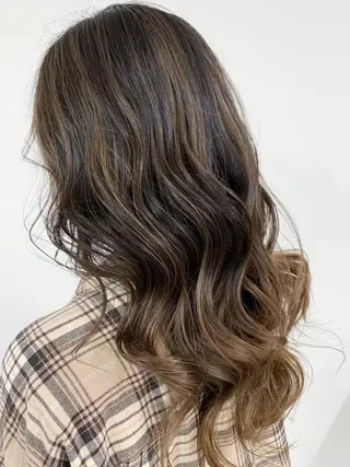 ロング 🥇近藤 恭輔🥇 Recharme新保のヘアスタイル