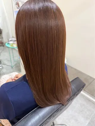 ロング カラー 赤對 芹奈のヘアスタイル
