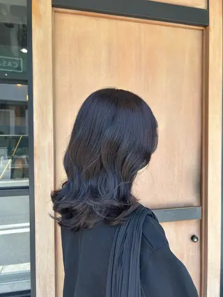 ミディアム lafith hair Glanz 桂所属・かじももな｜縮毛矯正 ｜透明感カラーのヘアスタイル