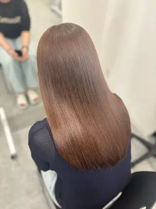 セミロング カラー モテ髪💕ハイトーン ベージュ yuriaのヘアスタイル