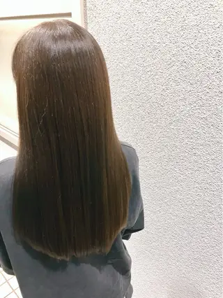 ロング カラー adorableはなみずき店所属・唯一無二の曲がる 縮毛矯正 小林のヘアスタイル