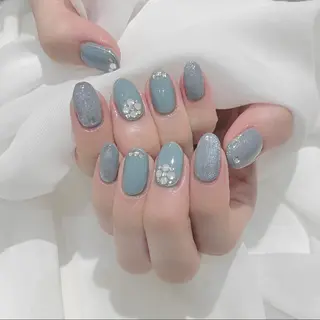 ネイル Kanon 🤍のネイルデザイン