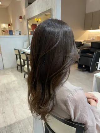 ロング カラー ヘアアレンジ 福壽 優奈のヘアスタイル