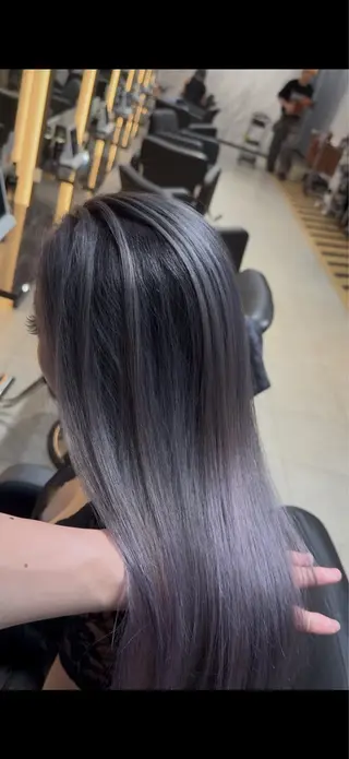 ロング ラピス大阪アメ村店所属・大阪ハイトーン✨ 🇺🇸髪質改善🌴のヘアスタイル