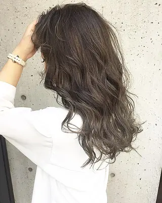 セミロング カラー パーマ ヘアアレンジ メンズ キッズ ネイル マツエク・マツパ 韓国風×透明感カラー 髪質改善オタベシンヤのヘアスタイル