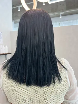 セミロング 岡島 実里のヘアスタイル