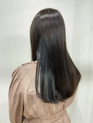 カラー white.所属・white.梅田 デザインカラー🦄のヘアスタイル