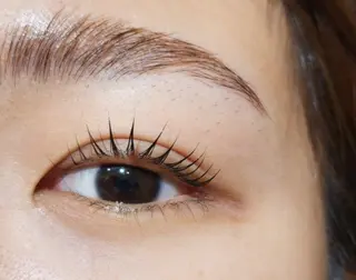 マツエク・マツパ 💜bora .のネイルデザイン