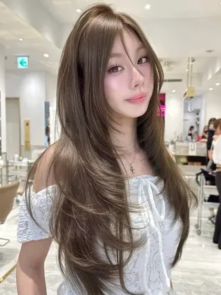 ロング 心斎橋ハイトーン特化 midori🍀のヘアスタイル