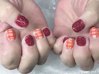 ネイル 鈴木 志歩のネイルデザイン