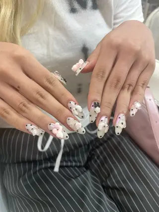 ネイル koyu 🩶のネイルデザイン