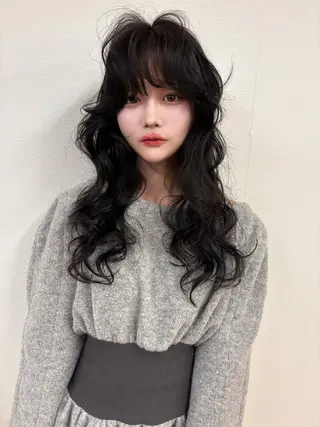 ロング PELE yuraのヘアスタイル