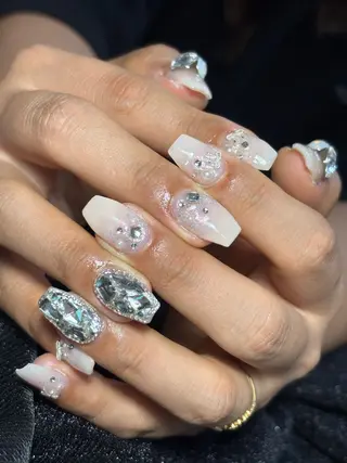 ネイル ✴︎ Delightのネイルデザイン