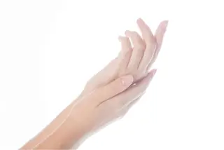 ネイル y.所属・y. salonのネイルデザイン