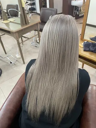 ロング カラー TIDEHAIR SHUKAのヘアスタイル