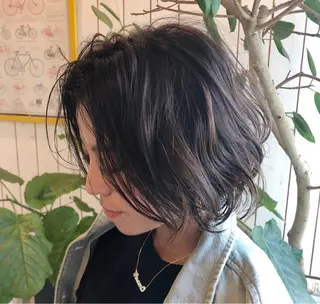 ショート カラー 小濱 秀人のヘアスタイル