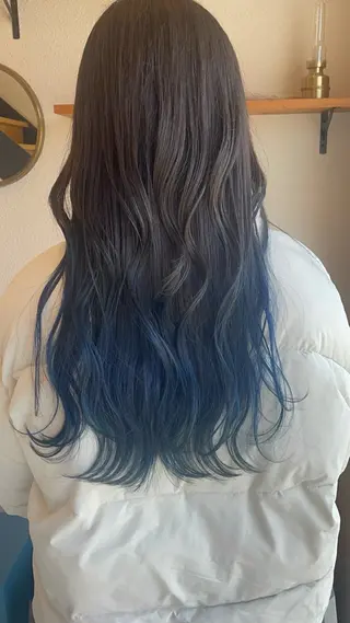 ロング Sallam Maenakaのヘアスタイル