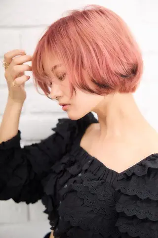 ショート カラー SHAPE 早坂兼斗のヘアスタイル