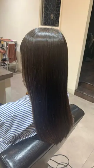 ロング Uni.所属・地毛風ストレート/ 髪質改善/榎本流行のヘアスタイル