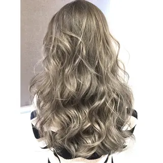 セミロング カラー 井上 一平のヘアスタイル