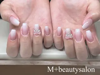 ネイル M+  Beauty Salonのネイルデザイン