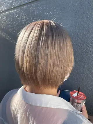 ミディアム newi saLyu 川島たかひろのヘアスタイル