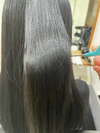 ロング ✨🎨ブリーチなし 透明感カラー✨美友のヘアスタイル