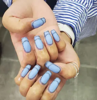 ネイル nailstudio eviz新宿店のネイルデザイン