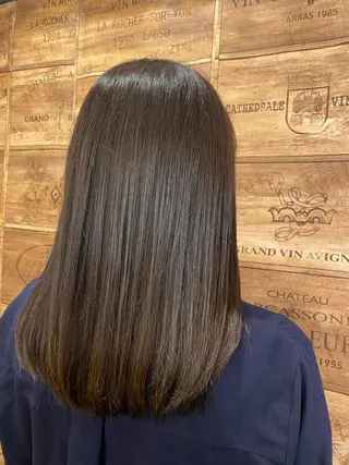 セミロング カラー Alamoa所属・な つのヘアスタイル