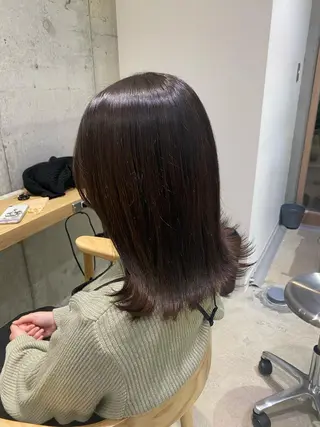 ミディアム カラー fumi🪞血色感 アップ艶カラーのヘアスタイル