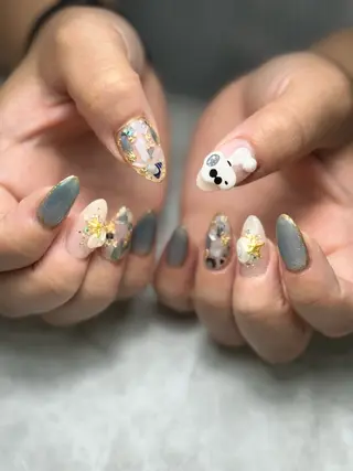 ネイル 神戸痛ネイル MIKAのネイルデザイン