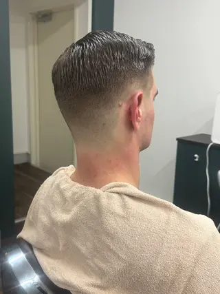 ショート バーバースタイルズ町田所属・上村 剛志のヘアスタイル