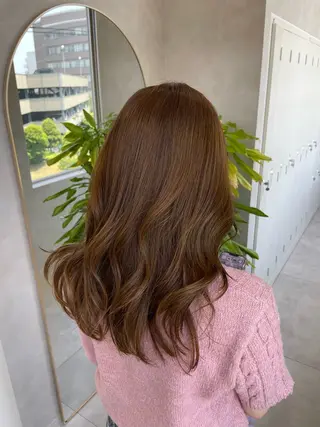 セミロング カラー 🫖Eleanor Aya🥞のヘアスタイル