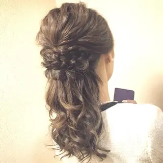 ヘアアレンジ 透明感カラー・ 髪質改善🩵イケダのヘアスタイル